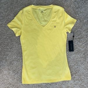 Tommy Hilfiger Women's Short Sleeve V-Neck T-Shirt